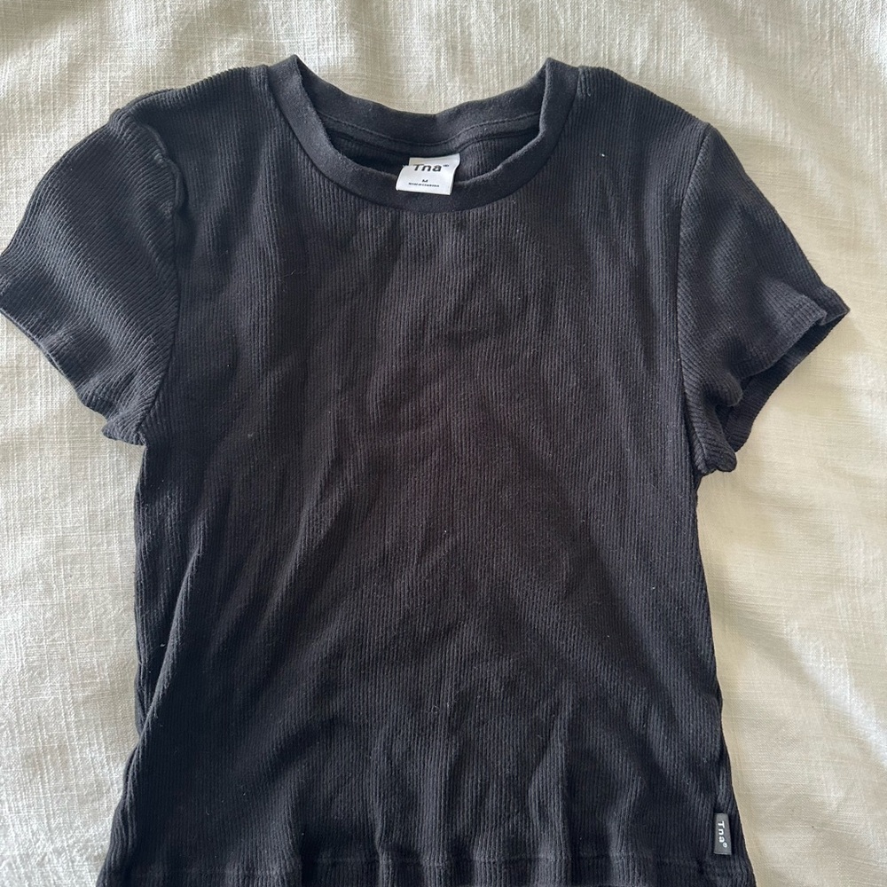 Aritzia TNA Ribbed crop top